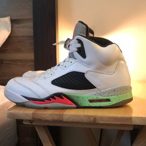 Jordan retro 5 “poison green”